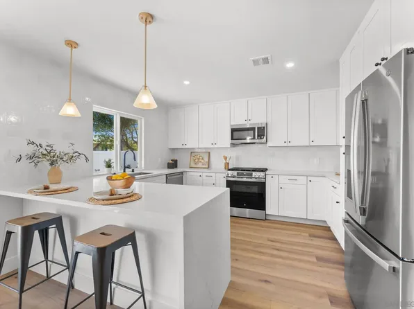 5219 Gaylord Dr, San Diego, CA 92117