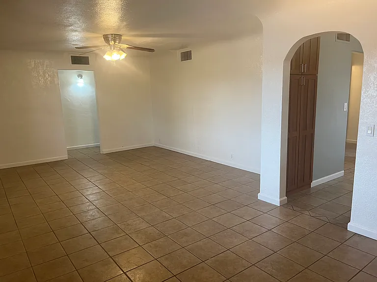 701 Center Ave — Photo 19