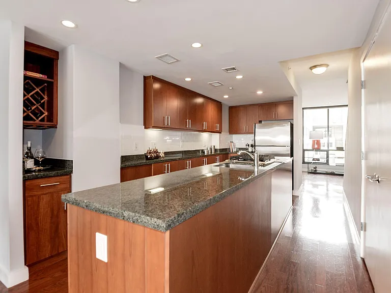 912 F St NW #909 — Photo 5