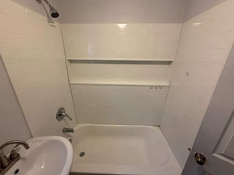 105 Cross St #1L — Photo 5