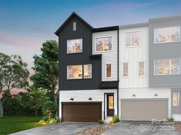 8016 Cedarsmith Ct, Charlotte, NC 28217