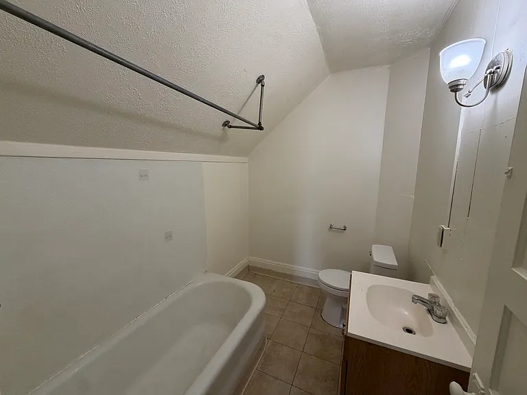 15286 S Telegraph Rd #2 — Photo 8