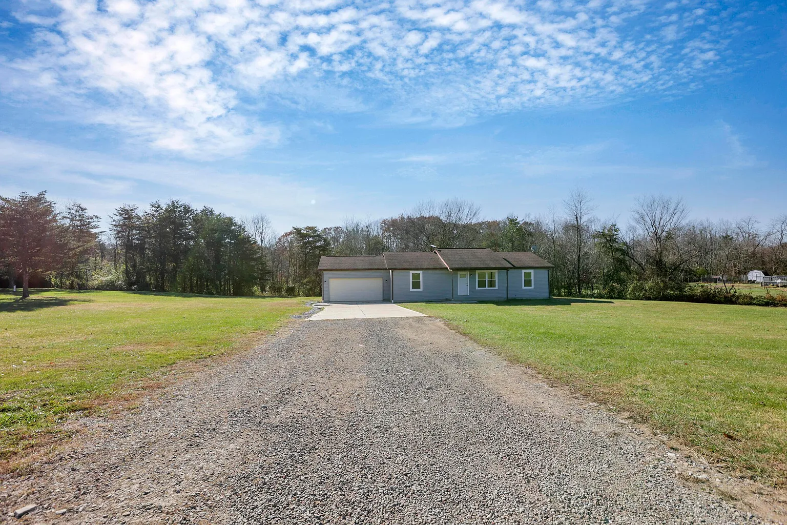 18734 Griffith Rd photo 1