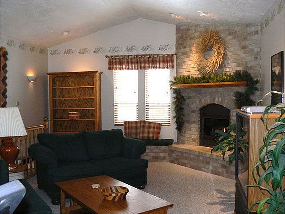 17X25 bonus family room