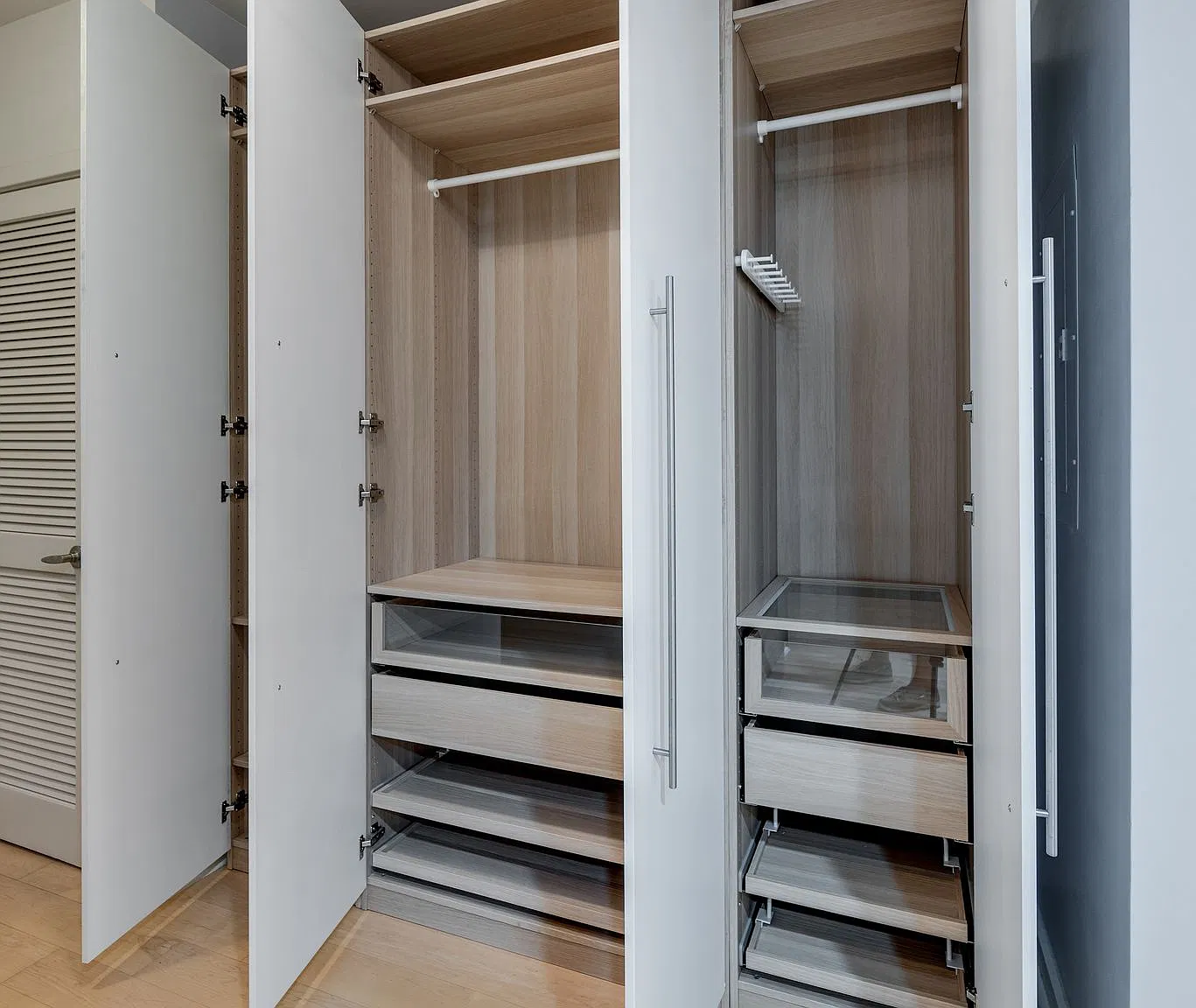 1 bed, 842 sqft, $2,650 — Photo 3