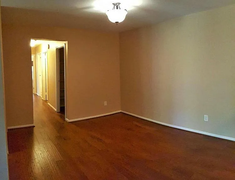 11216 Chestnut Grove Sq #117 — Photo 11
