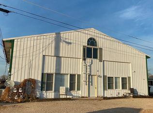 833 W Church St APT 4, Sandwich, IL 60548