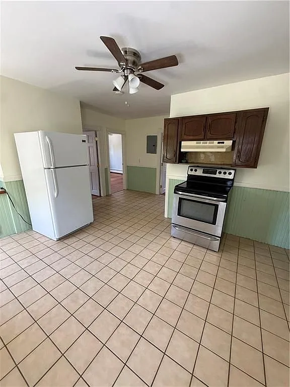 2 bed, 1.0 bath, 950 sqft, $2,200 — Photo 2
