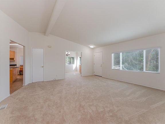 3rd image of 4425 Lakewood Drive