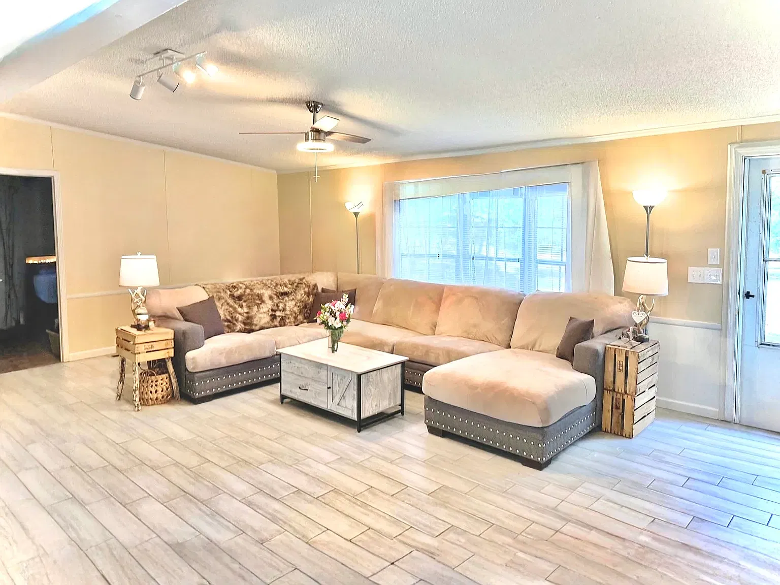3 bed, 1545 sqft, $2,200 — Photo 4