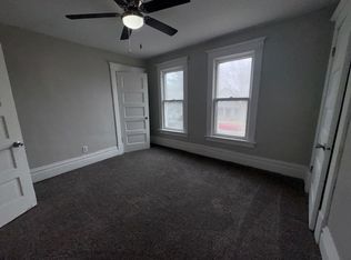 813 W 11th St, Sioux Falls, SD 57104