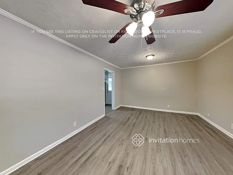 1804 Timothy Dr SW — Photo 3