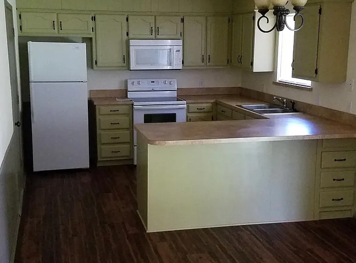 3 bed, 1500 sqft, $1,750 — Photo 1