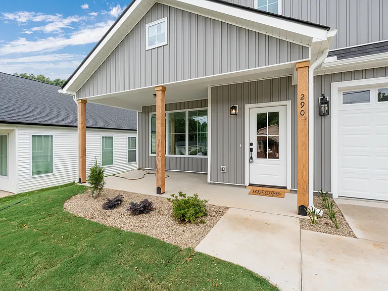 290 Morgan St — Photo 3