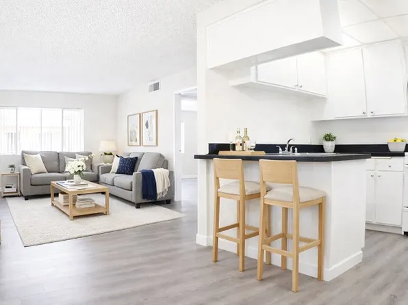 Courtland Arms Apartments, 17339 Vanowen St APT 206, Van Nuys, CA 91406