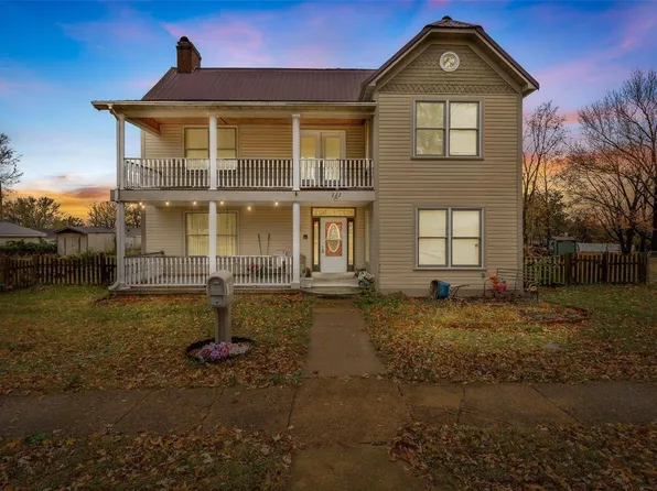 111 N Ravencrest St, Desloge, MO 63601