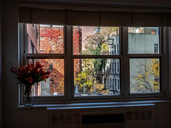 251 East 51st Street image 15 of 23