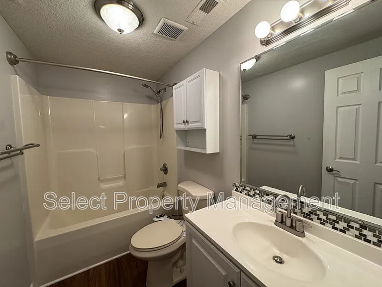 7518 Ravens Stone Dr — Photo 28