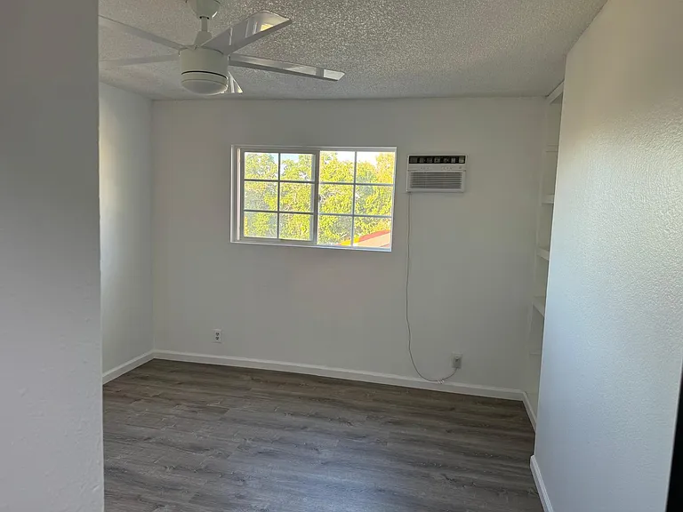 44060 Palm Ln — Photo 8