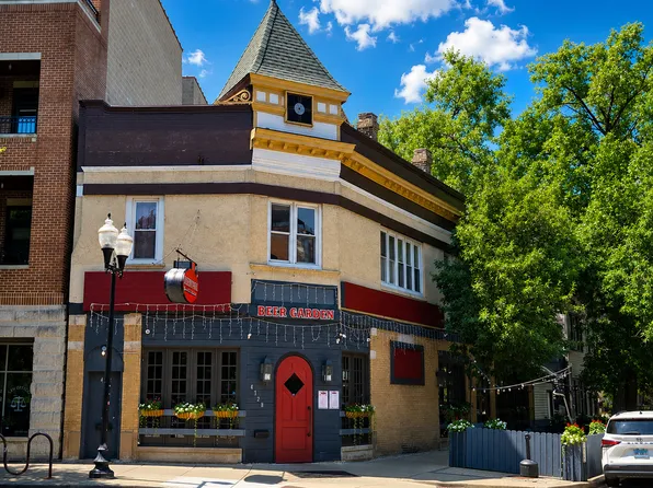 4128 N Lincoln Ave #2F, Chicago, IL 60618
