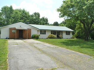 3570 Old Seymour Rd, Marshfield, MO 65706