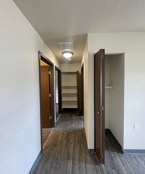Willow Springs Apartments — Photo 22