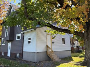 1648 Harrisburg Rd NE, Canton, OH 44705