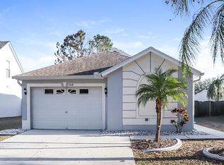7448 Oxford Garden Cir, Apollo Beach, FL 33572