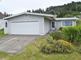 29445 Russell St, Gold Beach, OR 97444