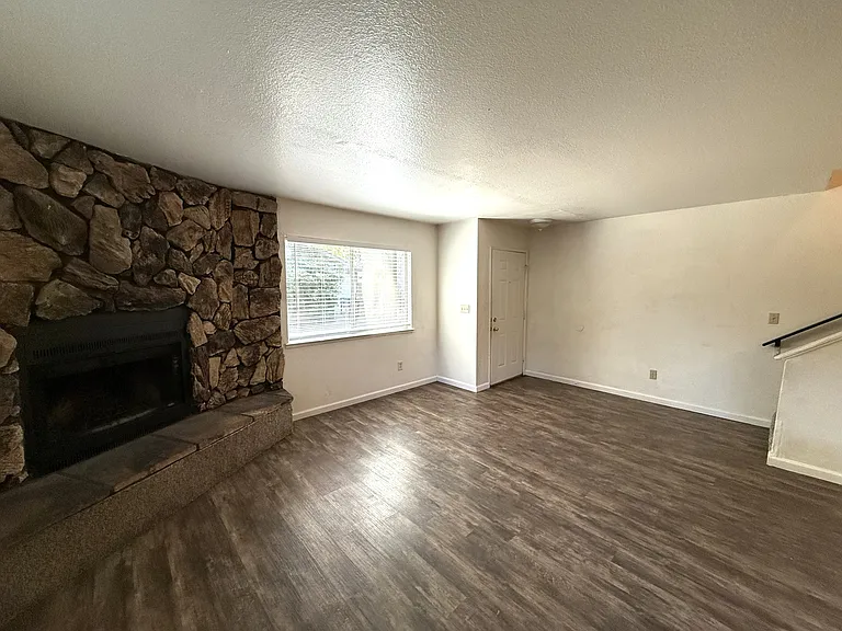432 W Sacramento Ave #B — Photo 8