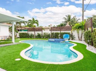 1040 N Royal Poinciana Blvd, Miami Springs, FL 33166