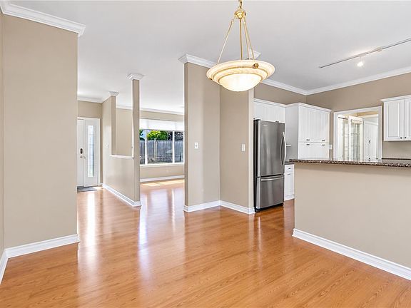 2nd image of 1101 Berkeley Pl