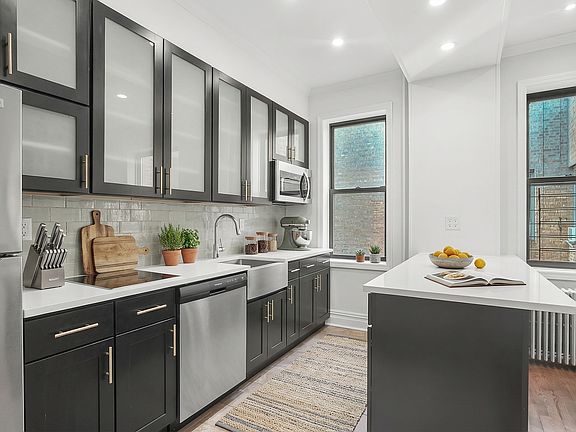 2nd image of 513 W 179th St #4D