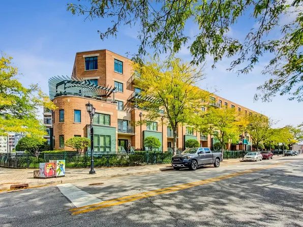 131 W Adelaide St Unit 309, Elmhurst, IL 60126