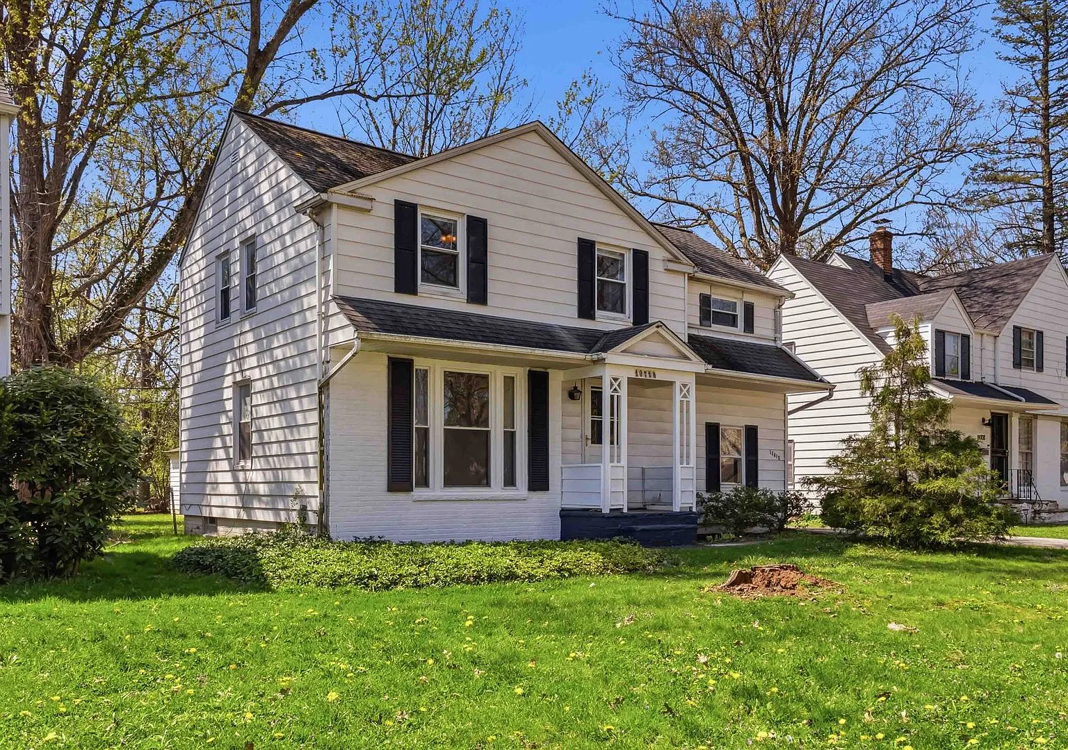 Charming 3BR Home in Warrensville Heights | Fresh Interior + New Roof | CMHA Welcome — Photo 3