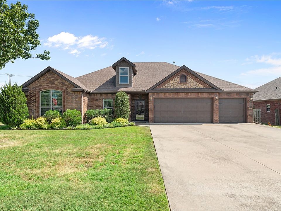 1st image of 4201 SW Beech Ln
