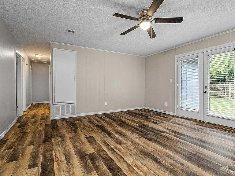 7056 Santa Barbara St — Photo 12