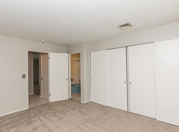 5th image of 720 Wilshire Dr