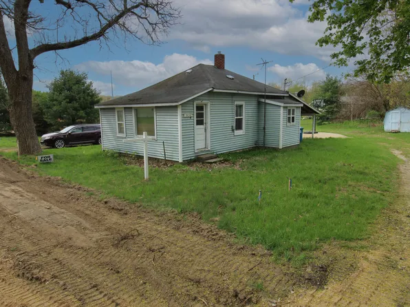 604 S George St, Decatur, MI 49045