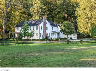 590 Chagrin River Rd, Gates Mills, OH 44040