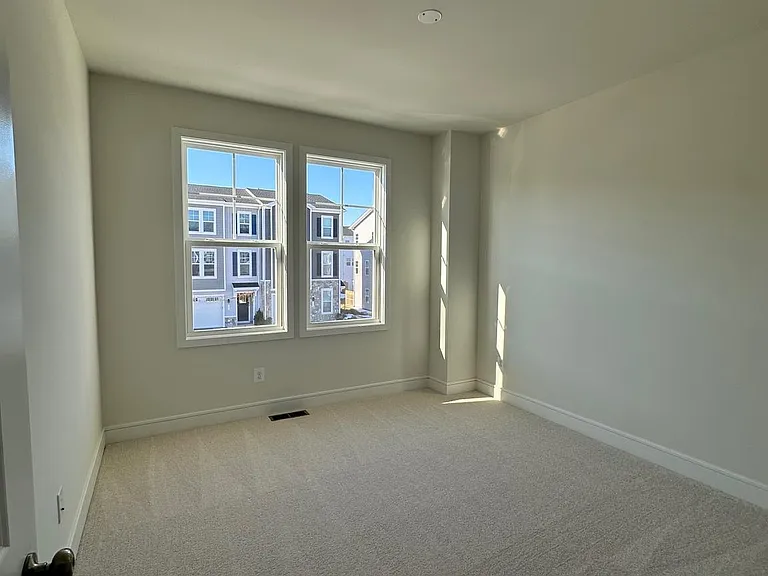 131 Leather Flower Dr — Photo 16