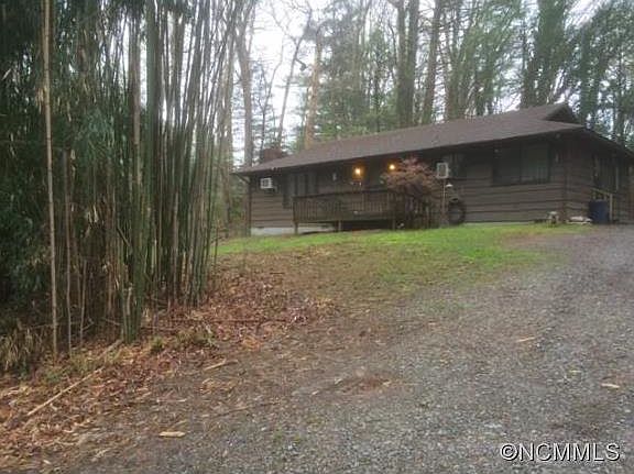 2nd image of 140 Tioga Trl