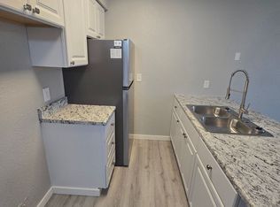 25 Osage Ridge Rd APT 6, Lake Ozark, MO 65049