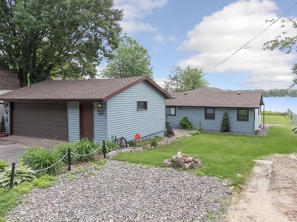 Large Detached Garage and Pa