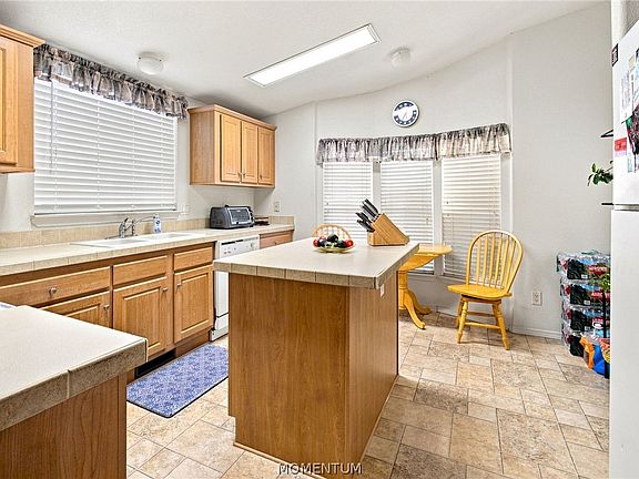 4th image of 791 Holly Street