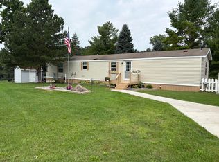 1455 Eldon Ct, Gladwin, MI 48624