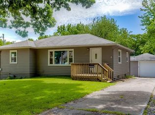 3204 Jefferson Ave, Des Moines, IA 50310