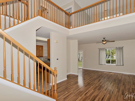 3rd image of 406 N Patriot Dr