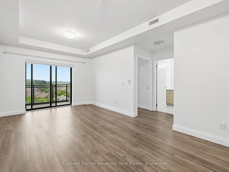30 Hamilton St S #601 — Photo 14