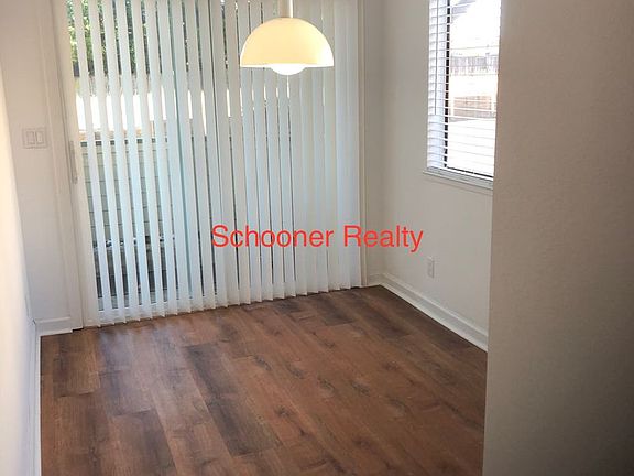 4th image of 1720 Barrington Ct